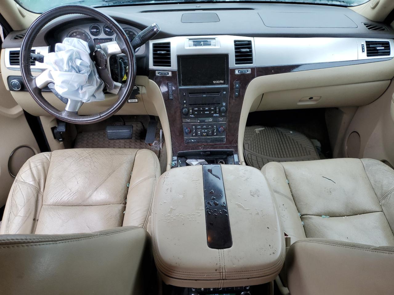 2010 Cadillac Escalade Luxury VIN: 1GYUKBEF7AR149985 Lot: 56003315