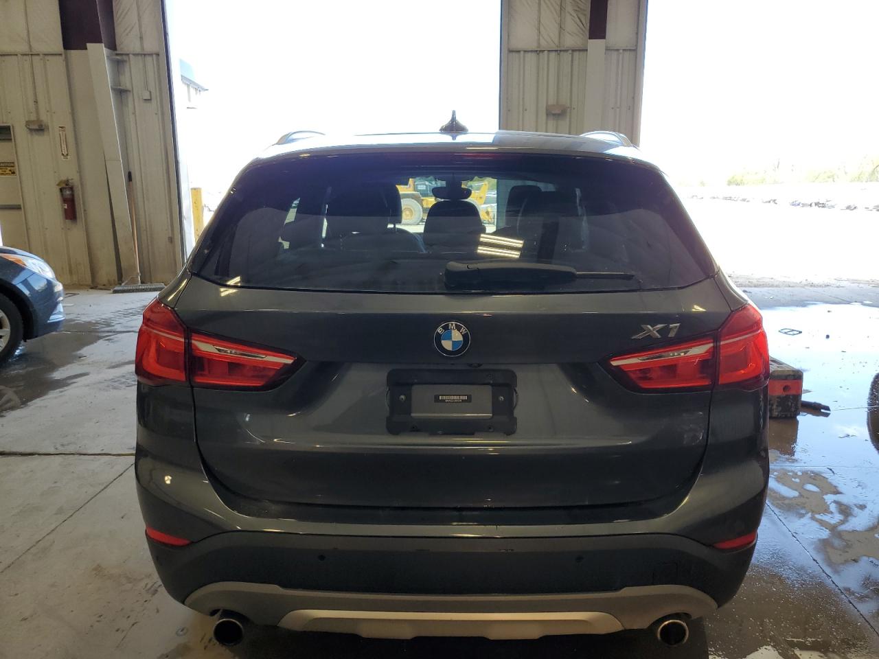 2018 BMW X1 xDrive28I VIN: WBXHT3C31J5K26279 Lot: 56600425