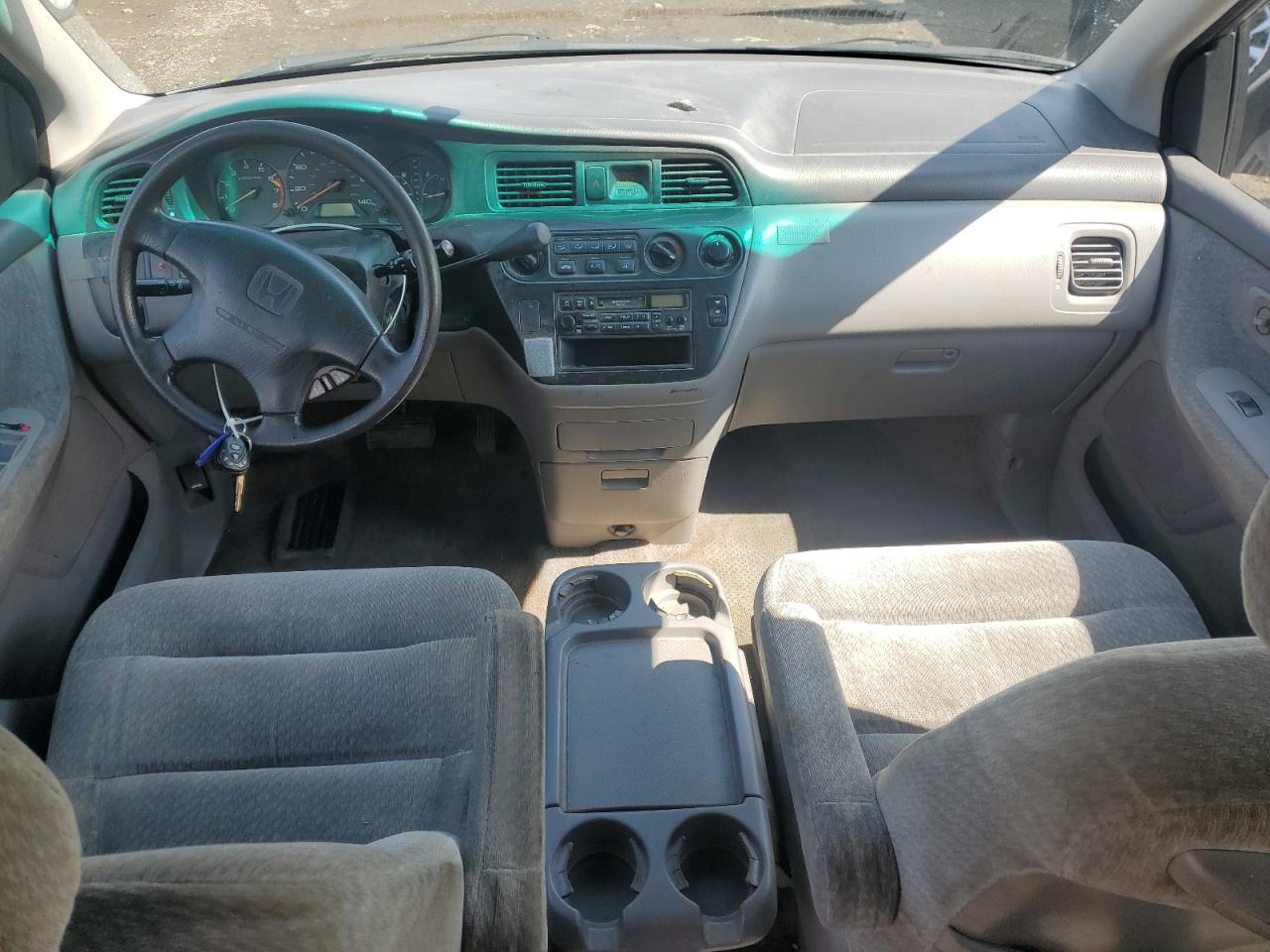2000 Honda Odyssey Lx VIN: 2HKRL1852YH617953 Lot: 56022885