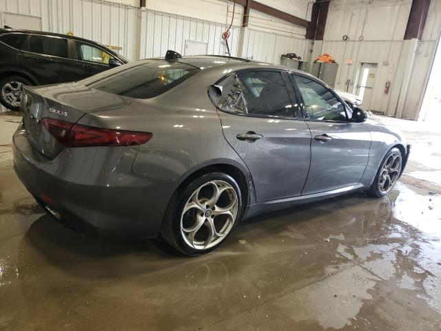  ALFA ROMEO GIULIA 2018 Сірий
