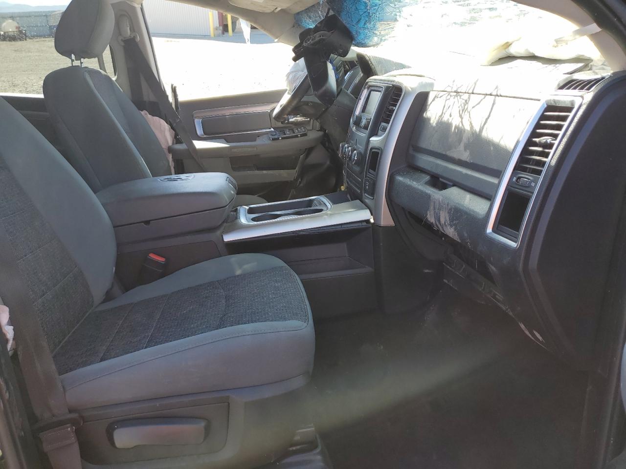 2017 Ram 1500 Slt VIN: 1C6RR7LT6HS842411 Lot: 92430155