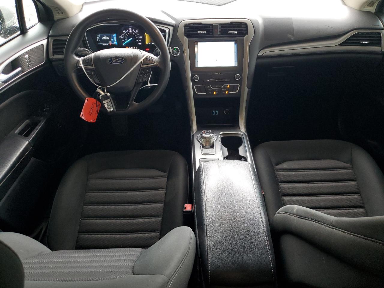 2019 Ford Fusion Se VIN: 3FA6P0LU0KR124914 Lot: 54043635