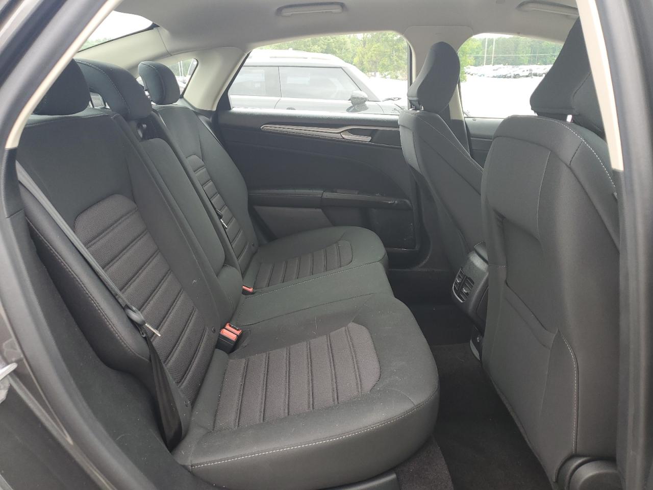 2020 Ford Fusion Se VIN: 3FA6P0LU4LR119068 Lot: 54030375