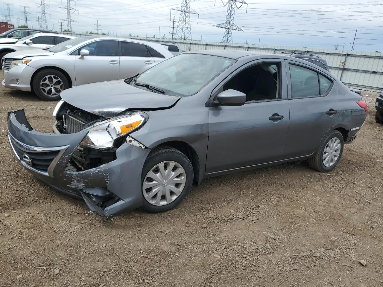 2016 Nissan Versa S for Sale in Elgin, IL - Front End
