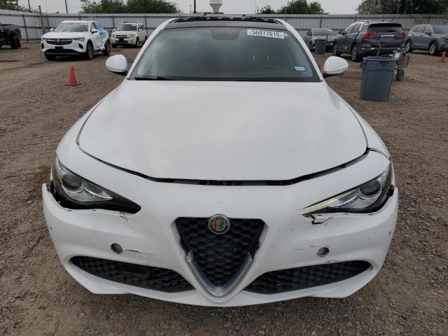  ALFA ROMEO GIULIA 2017 Білий