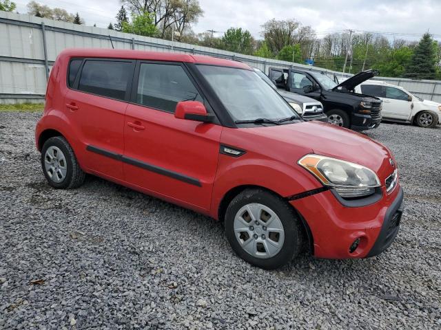 Parquets KIA SOUL 2013 Czerwony