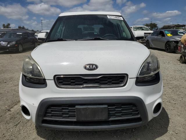 Parquets KIA SOUL 2013 Biały