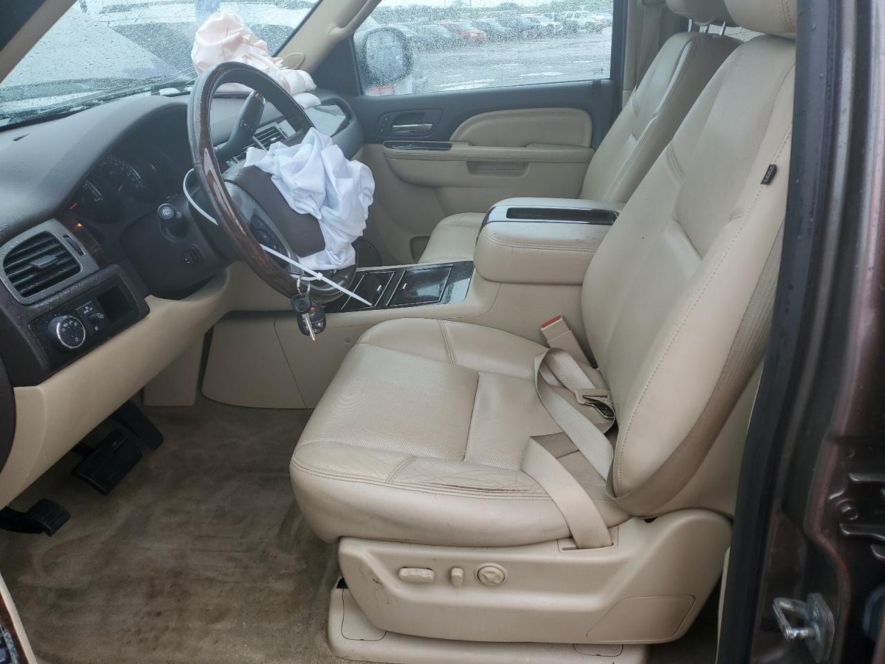 2014 GMC Yukon Xl Denali VIN: 1GKS2MEF9ER130261 Lot: 56913845