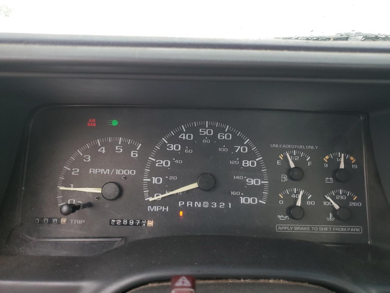 1998 Chevrolet Gmt-400 C1500 VIN: 1GCEC14W9WZ236801 Lot: 56354305