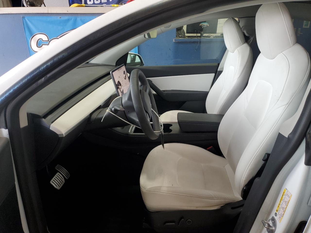 7SAYGDEF9NF405370 2022 Tesla Model Y