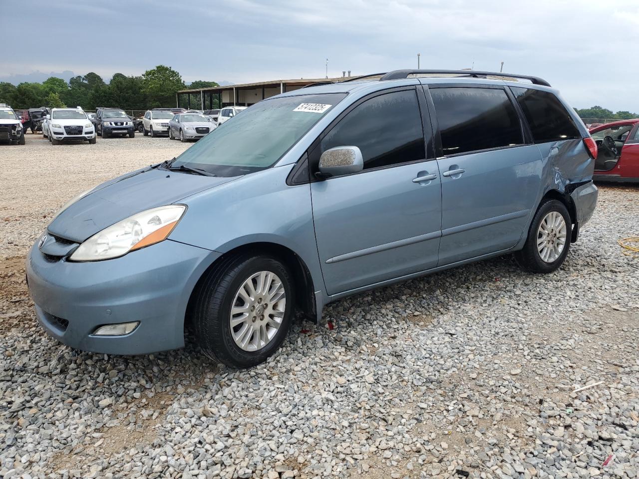 2009 Toyota Sienna Xle for Sale in Tanner, AL - Rear End