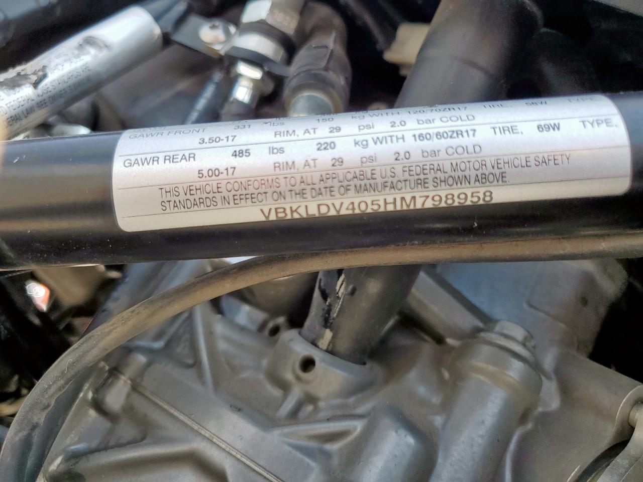 2017 Ktm 690 Duke VIN: VBKLDV405HM798958 Lot: 58998755