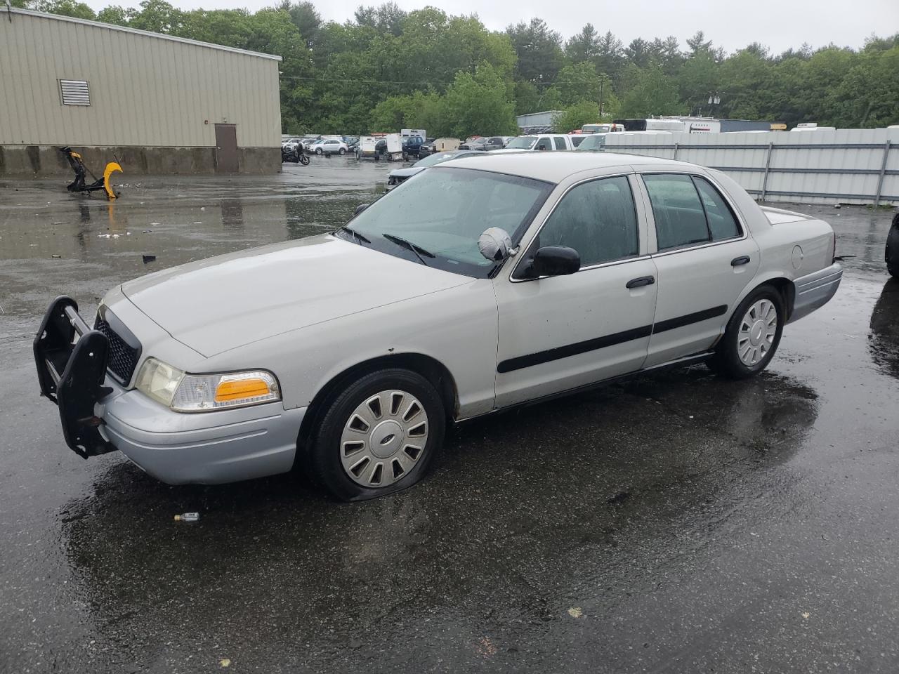 2008 Ford Crown Victoria Police Interceptor на продаже в Exeter, RI - Side