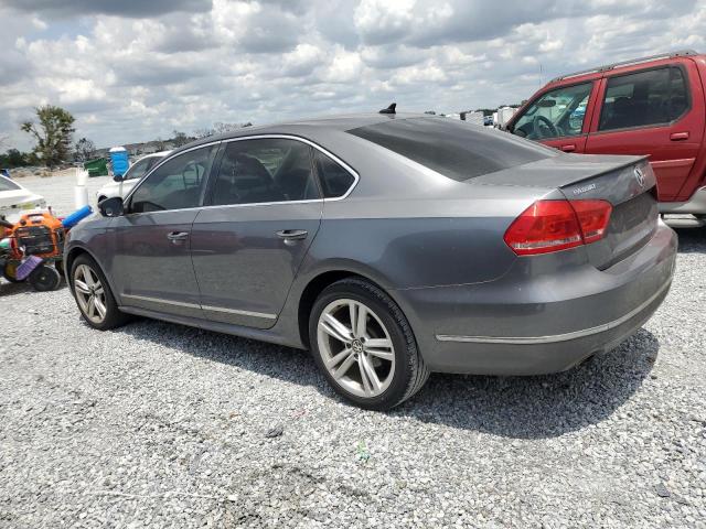Sedans VOLKSWAGEN PASSAT 2013 Szary
