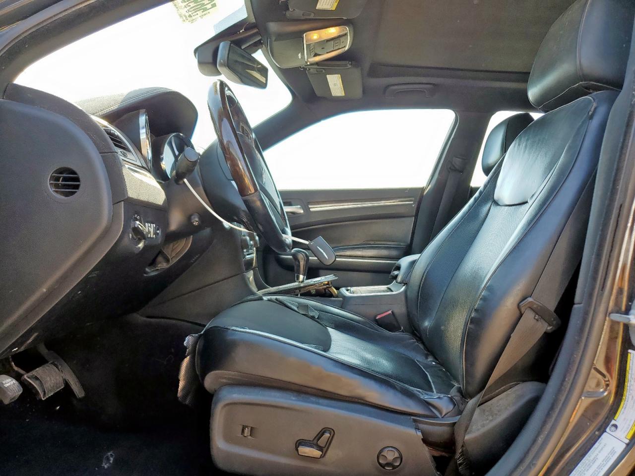 2011 Chrysler 300C VIN: 2C3CA6CTXBH598622 Lot: 56960445