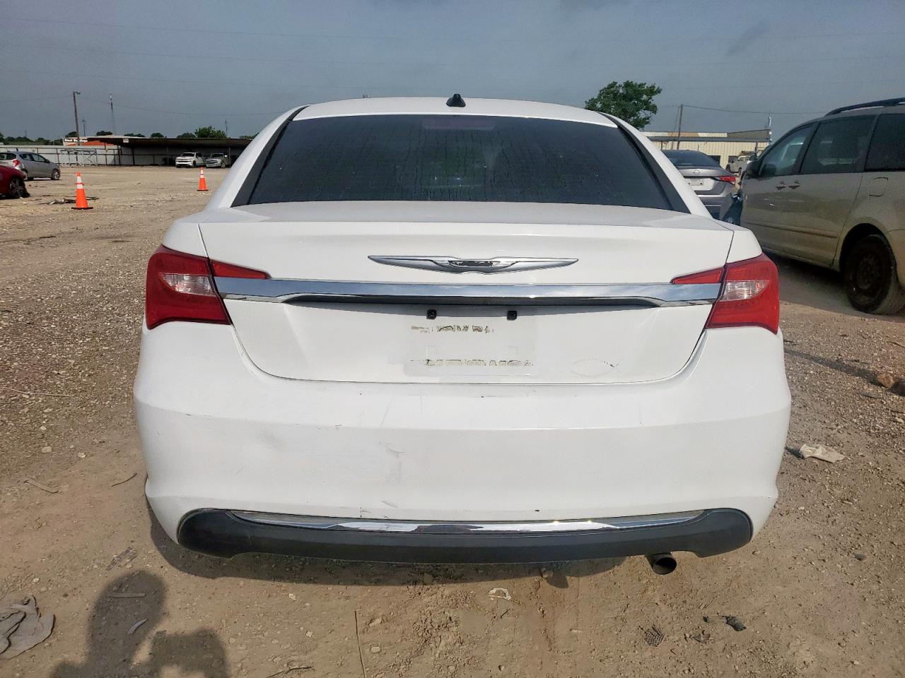 2013 Chrysler 200 Touring VIN: 1C3CCBBB0DN656436 Lot: 56767355