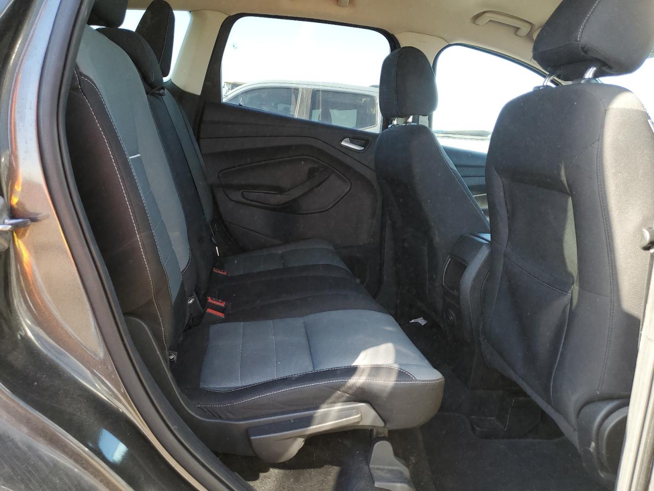 2015 Ford Escape Se VIN: 1FMCU0GX8FUB48043 Lot: 56732895