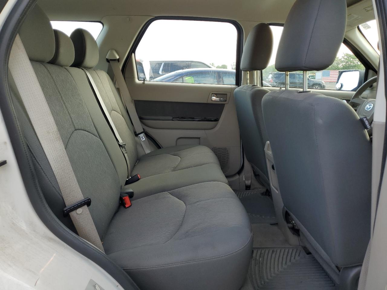 2011 Mazda Tribute I VIN: 4F2CY0C75BKM00092 Lot: 55659315
