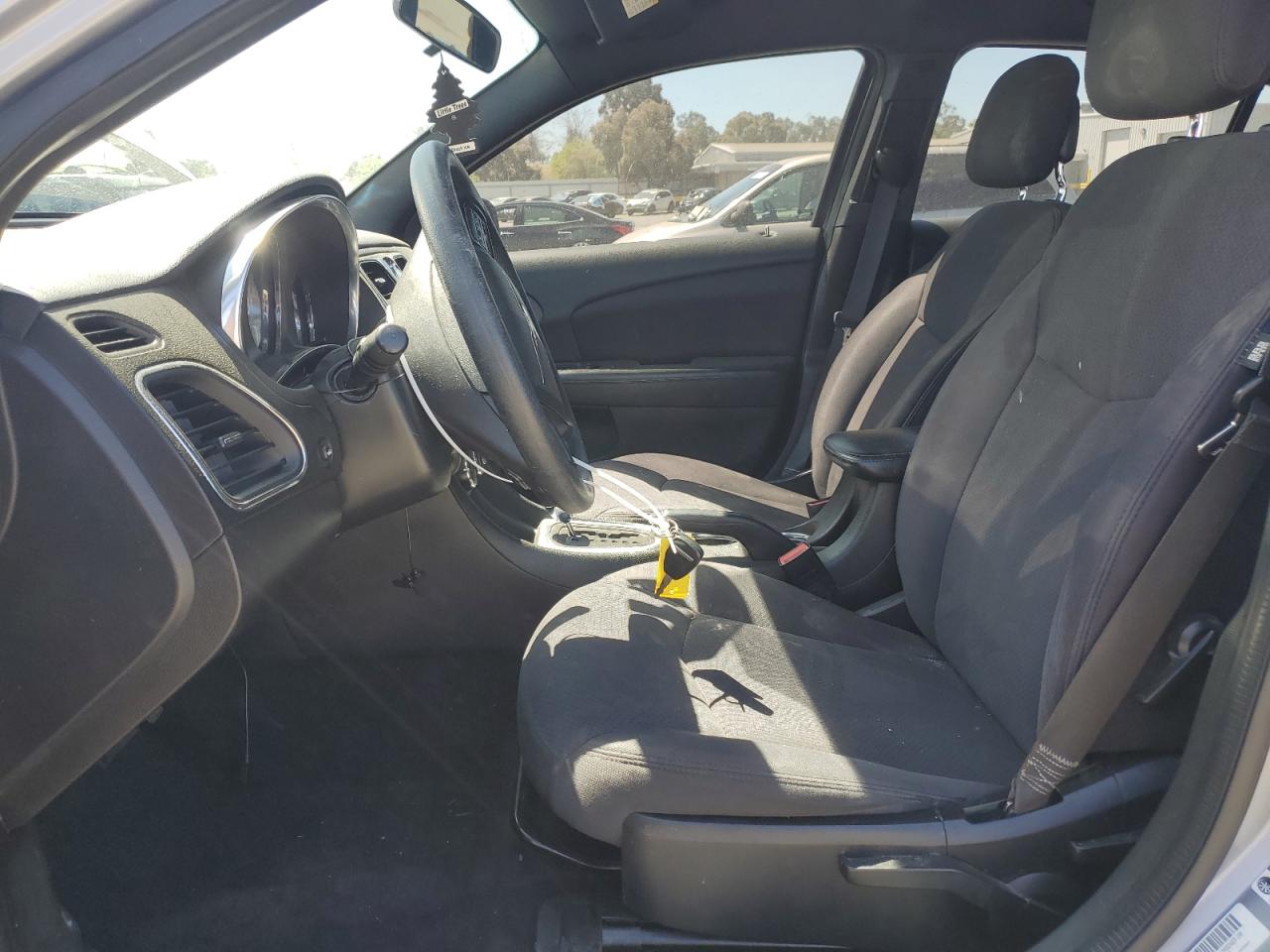 2013 Chrysler 200 Lx VIN: 1C3CCBAB7DN762237 Lot: 55668175