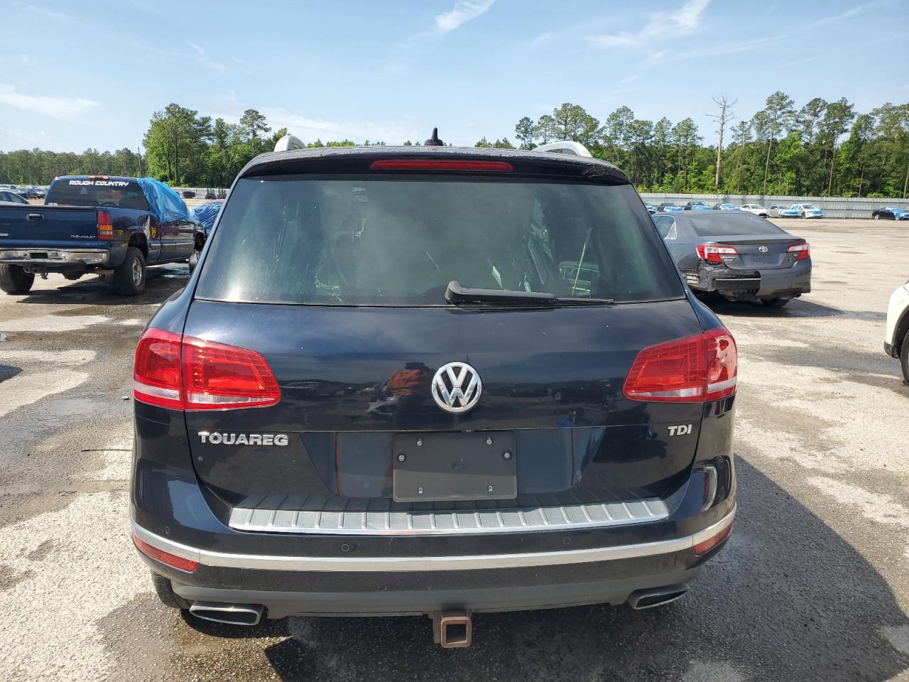 2015 Volkswagen Touareg V6 Tdi VIN: WVGEP9BP2FD001809 Lot: 56397615