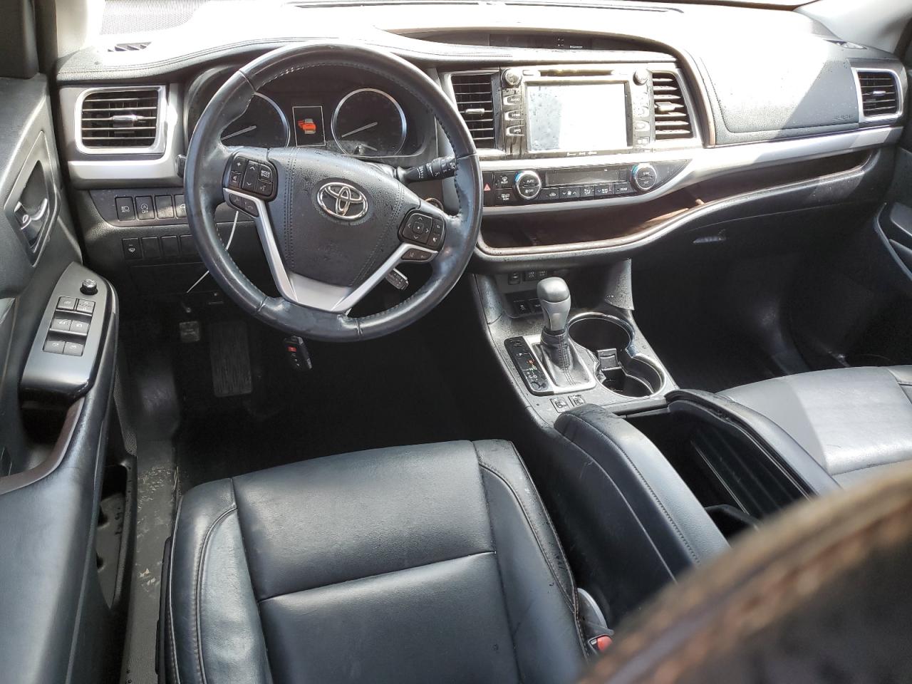 2018 Toyota Highlander Se VIN: 5TDKZRFH9JS544916 Lot: 58340405