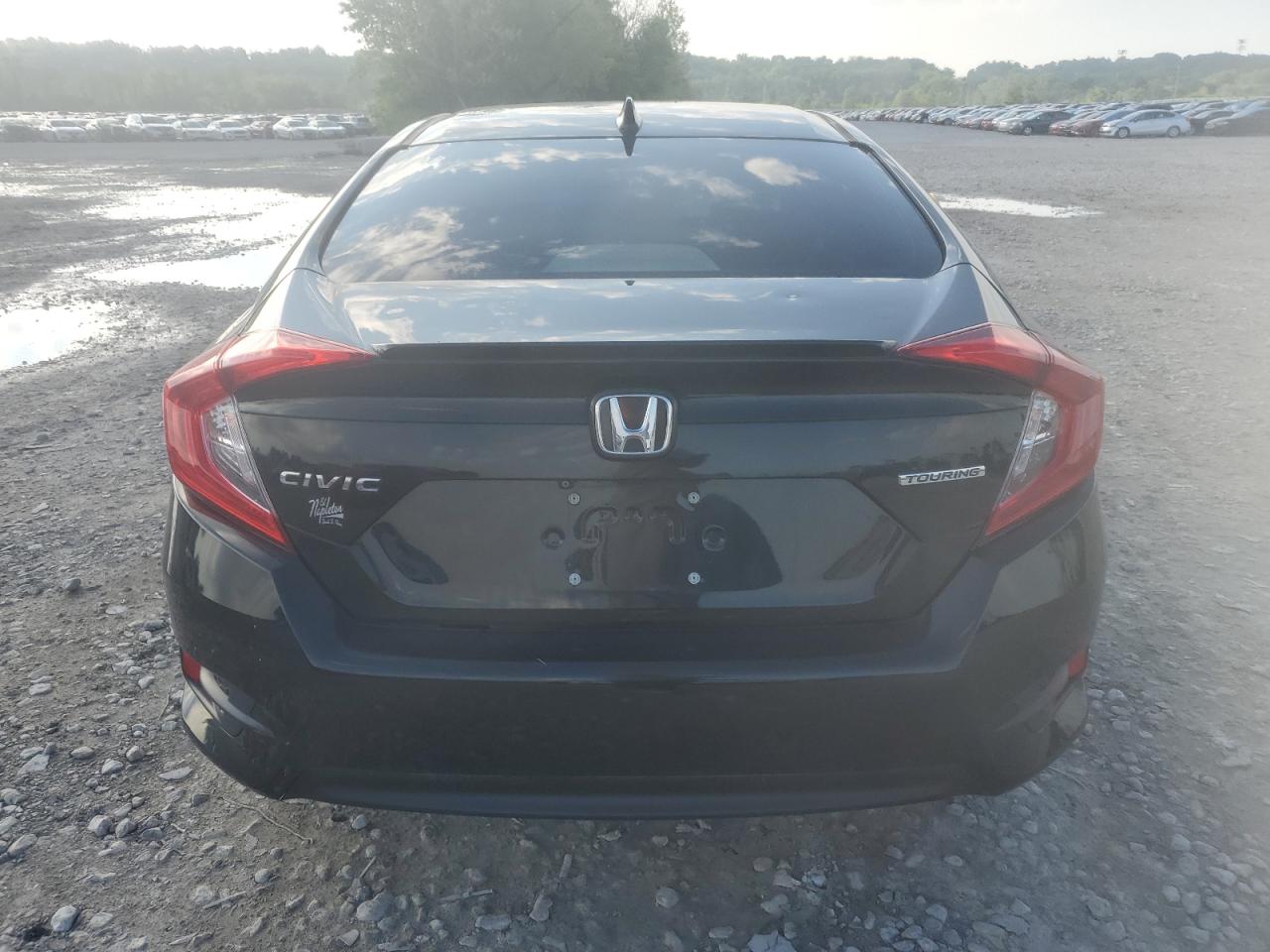 2018 Honda Civic Touring VIN: 19XFC1F98JE001130 Lot: 54944725
