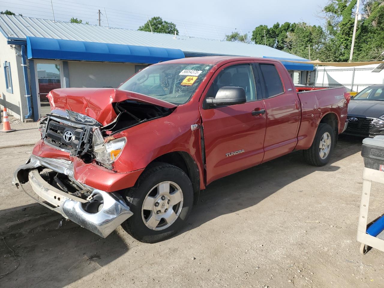 2013 Toyota Tundra Double Cab Sr5 for Sale in Wichita, KS - Front End
