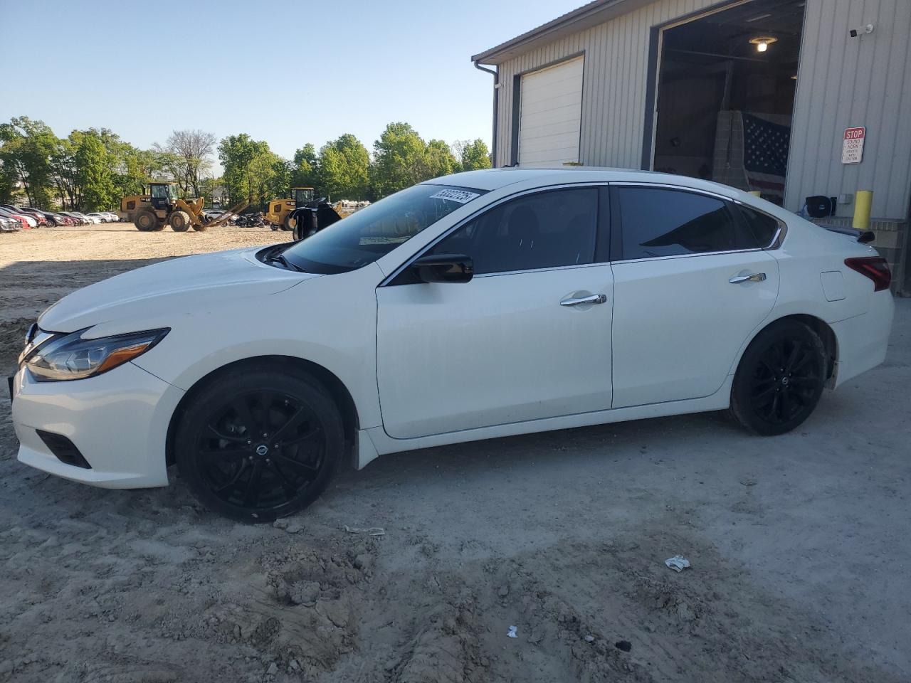 2017 Nissan Altima 2.5 იყიდება Columbia-ში, MO - Rear End