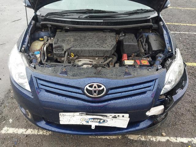 2011 TOYOTA AURIS TR