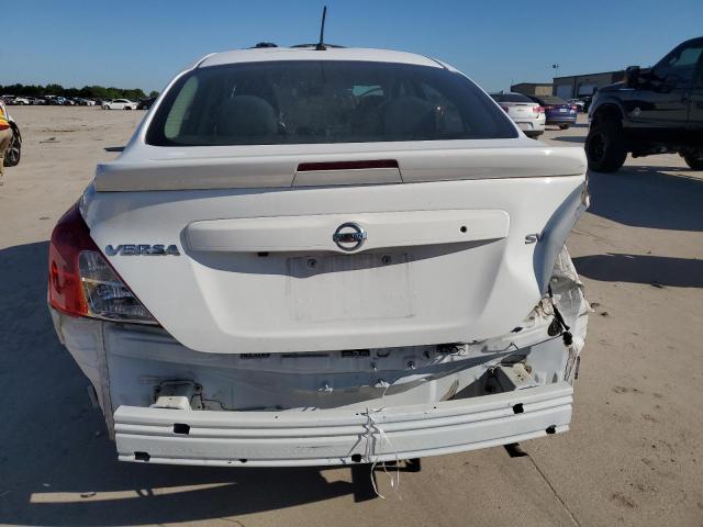  NISSAN VERSA 2019 Biały