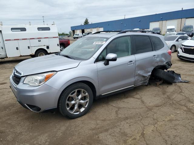  SUBARU FORESTER 2015 Серебристый