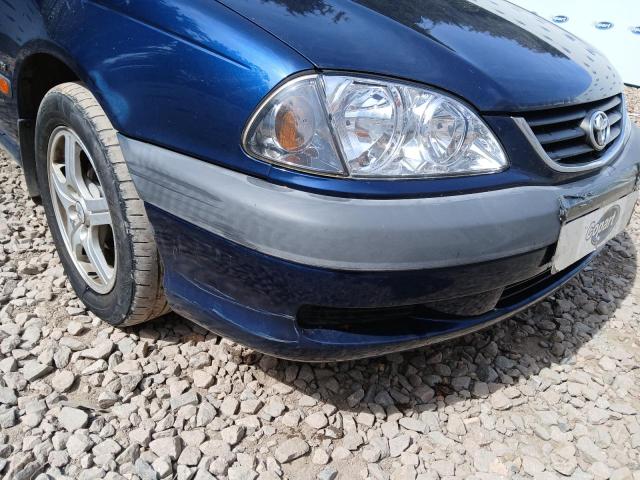2001 TOYOTA AVENSIS GS