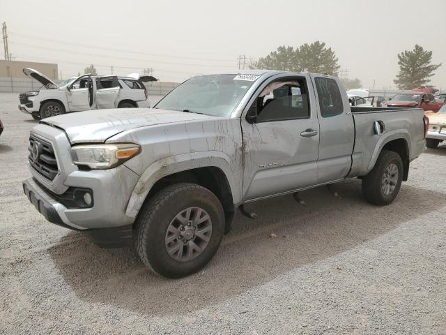  TOYOTA TACOMA 2018 Сріблястий