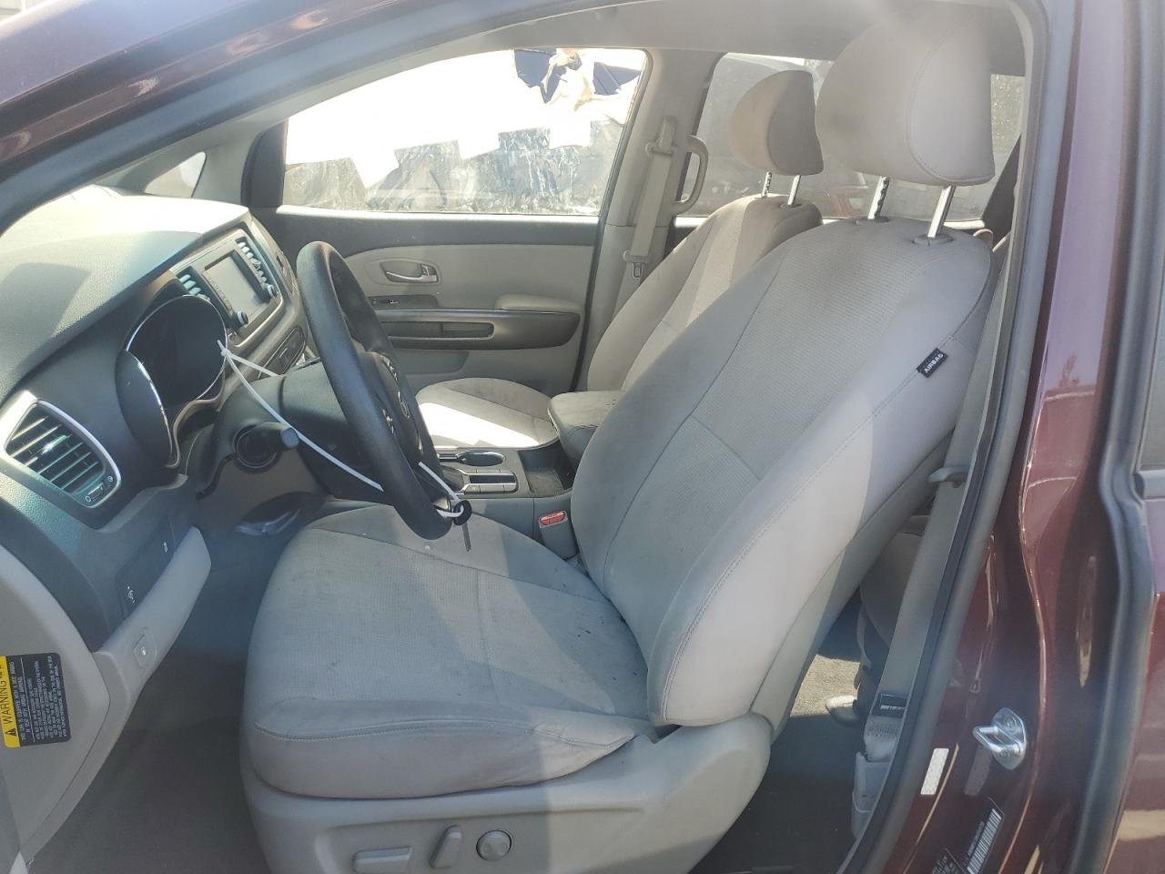 KNDMB5C1XK6553719 2019 Kia Sedona Lx