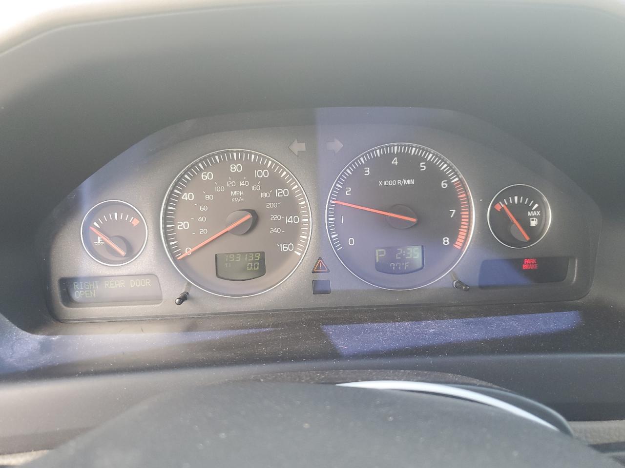 2005 Volvo Xc70 VIN: YV1SZ592451199744 Lot: 56257095
