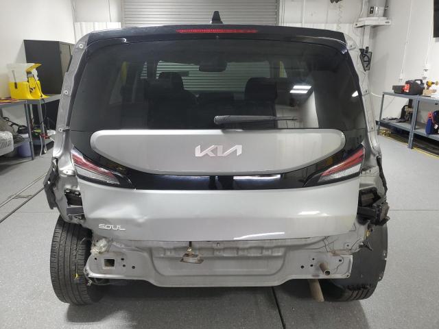  KIA SOUL 2023 Srebrny