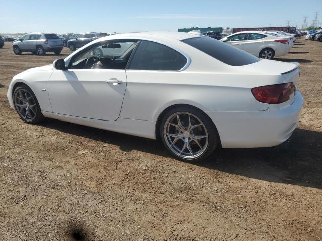  BMW 3 SERIES 2013 Белы