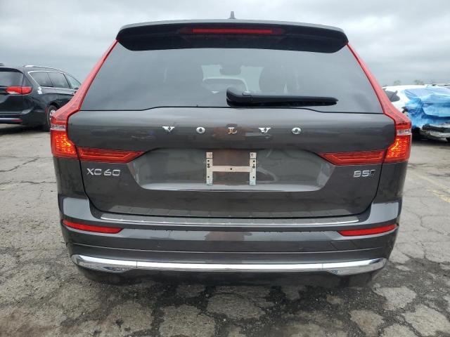  VOLVO XC60 B5 IN 2022 Szary