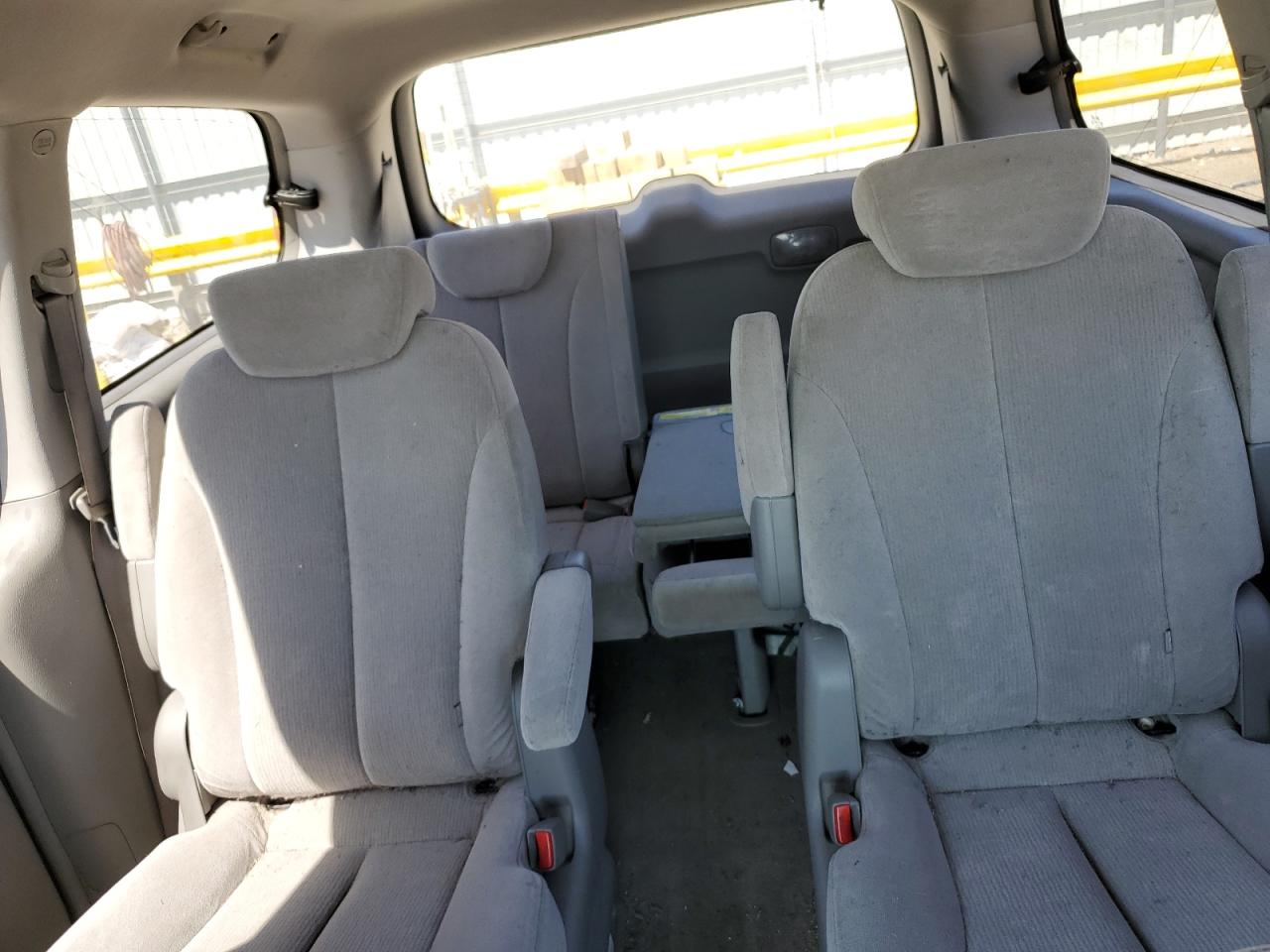 2006 Kia Sedona Ex VIN: KNDMB233566036298 Lot: 56822105