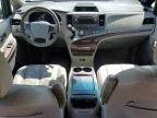 2011 Toyota Sienna Xle на продаже в Fort Wayne, IN - Side