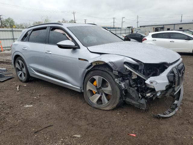 AUDI E-TRON 2023 Сріблястий