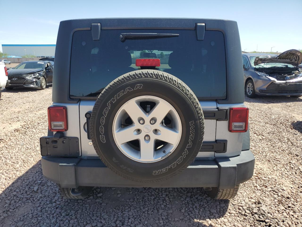 2014 Jeep Wrangler Unlimited Sport VIN: 1C4BJWDG2EL237739 Lot: 57125795