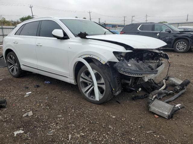  AUDI Q8 2021 Белый