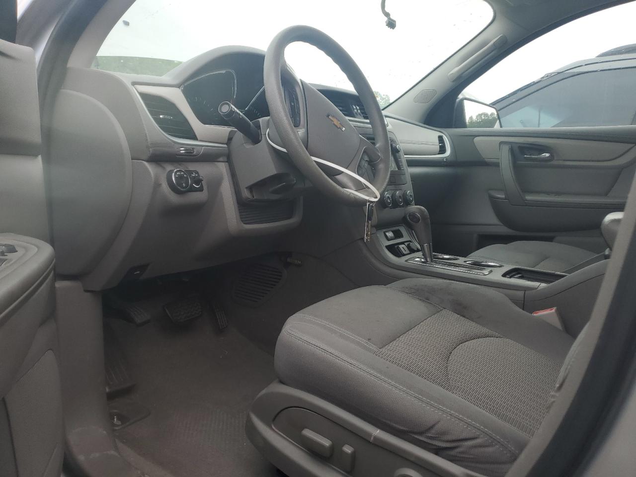 1GNKRFKD0GJ347373 2016 Chevrolet Traverse Ls