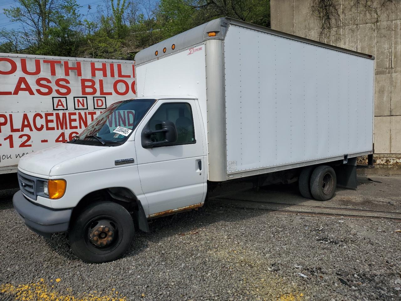 West Mifflin, PA에서 판매 중인 2021 Ford Econoline E350 Super Duty Cutaway Van - Front End