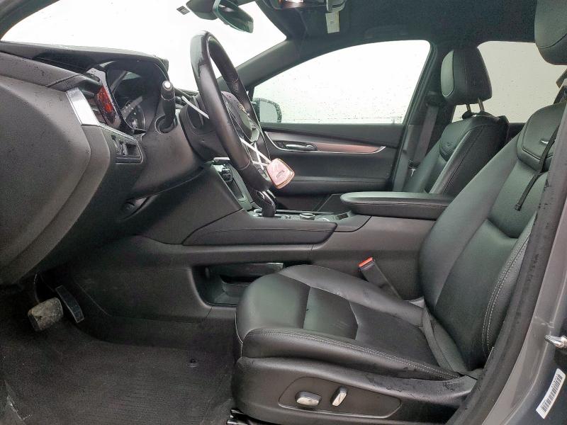  CADILLAC XT5 2022 Gray