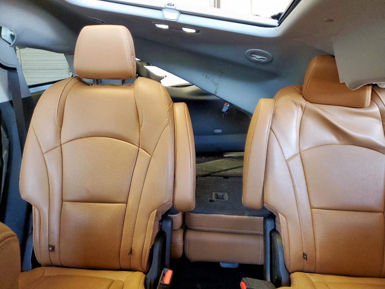 2018 Buick Enclave Premium VIN: 5GAERCKW1JJ198647 Lot: 58604345