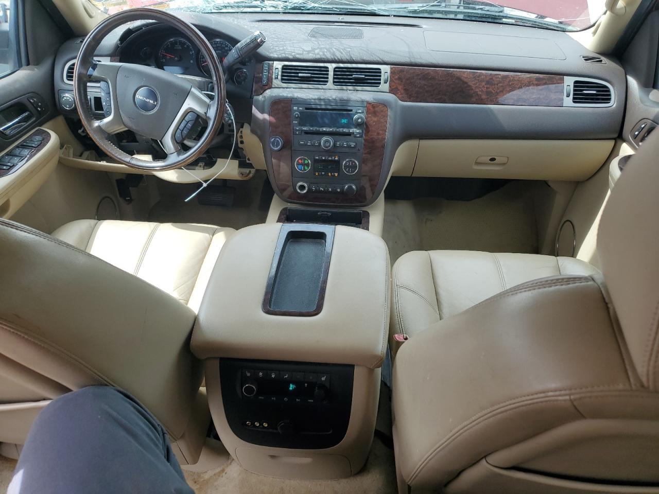 2008 GMC Yukon Denali VIN: 1GKFK63818J170385 Lot: 56486255