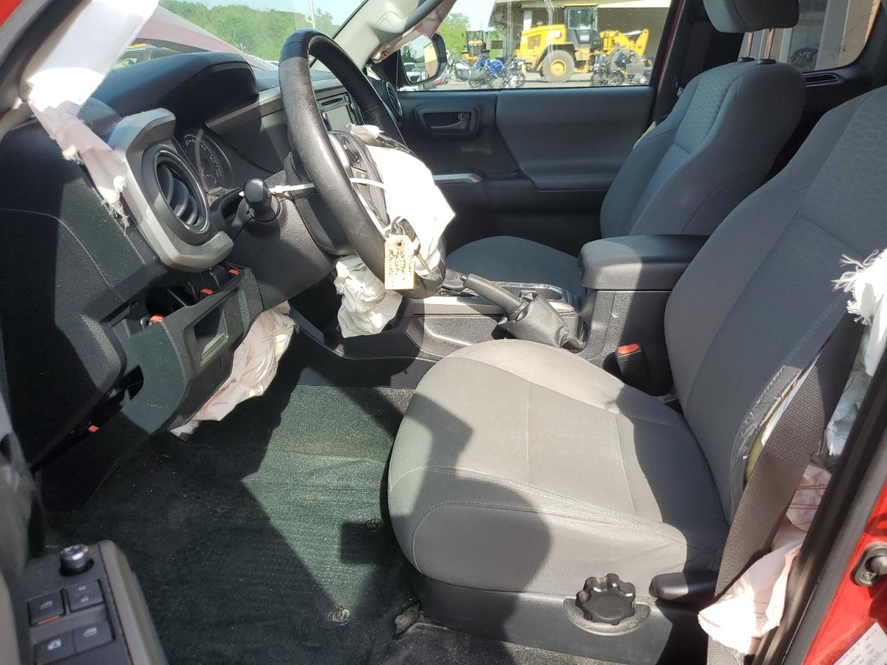 2017 Toyota Tacoma Access Cab VIN: 5TFSZ5ANXHX065690 Lot: 57246605
