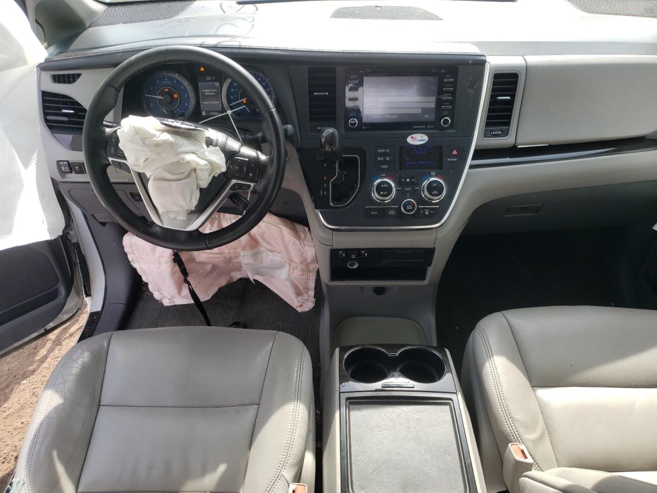 2019 Toyota Sienna Xle VIN: 5TDYZ3DC5KS979447 Lot: 58408235